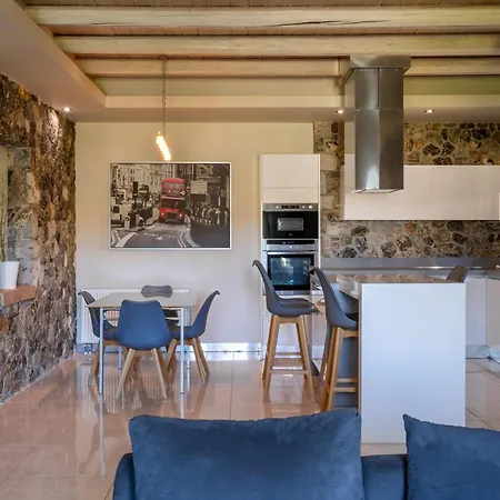 Afroditi By Bostonia Village * Almiros Beach